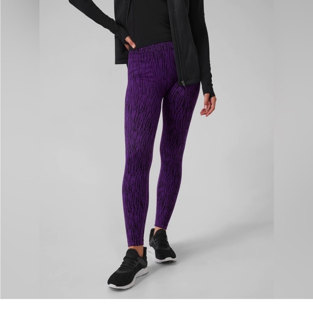 Nwt Athleta Flurry elemental tight size medium